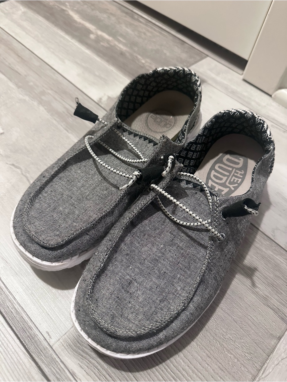 Hey Dude Women’s slip-on shoes
